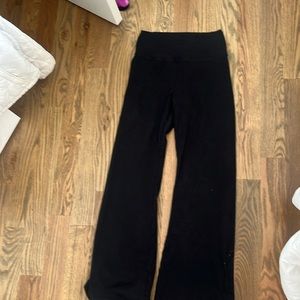 black offline by aerie flare leggings